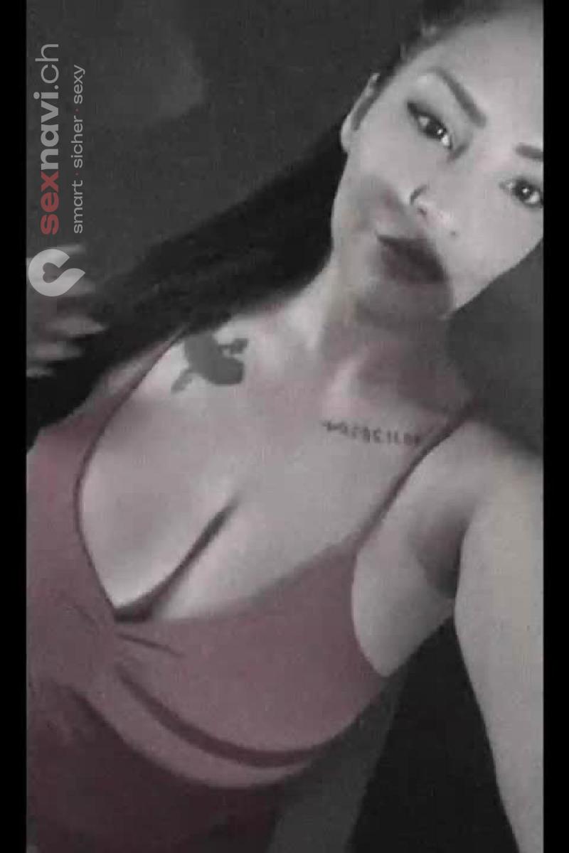 Irina CHUBBY CHUBBY COME IN MOUTH FACE Double Penetration (DP) Waadt, Schweiz, Neuchatel / Neuenburg, Yverdon-les-Bains, Fribourg / Freiburg