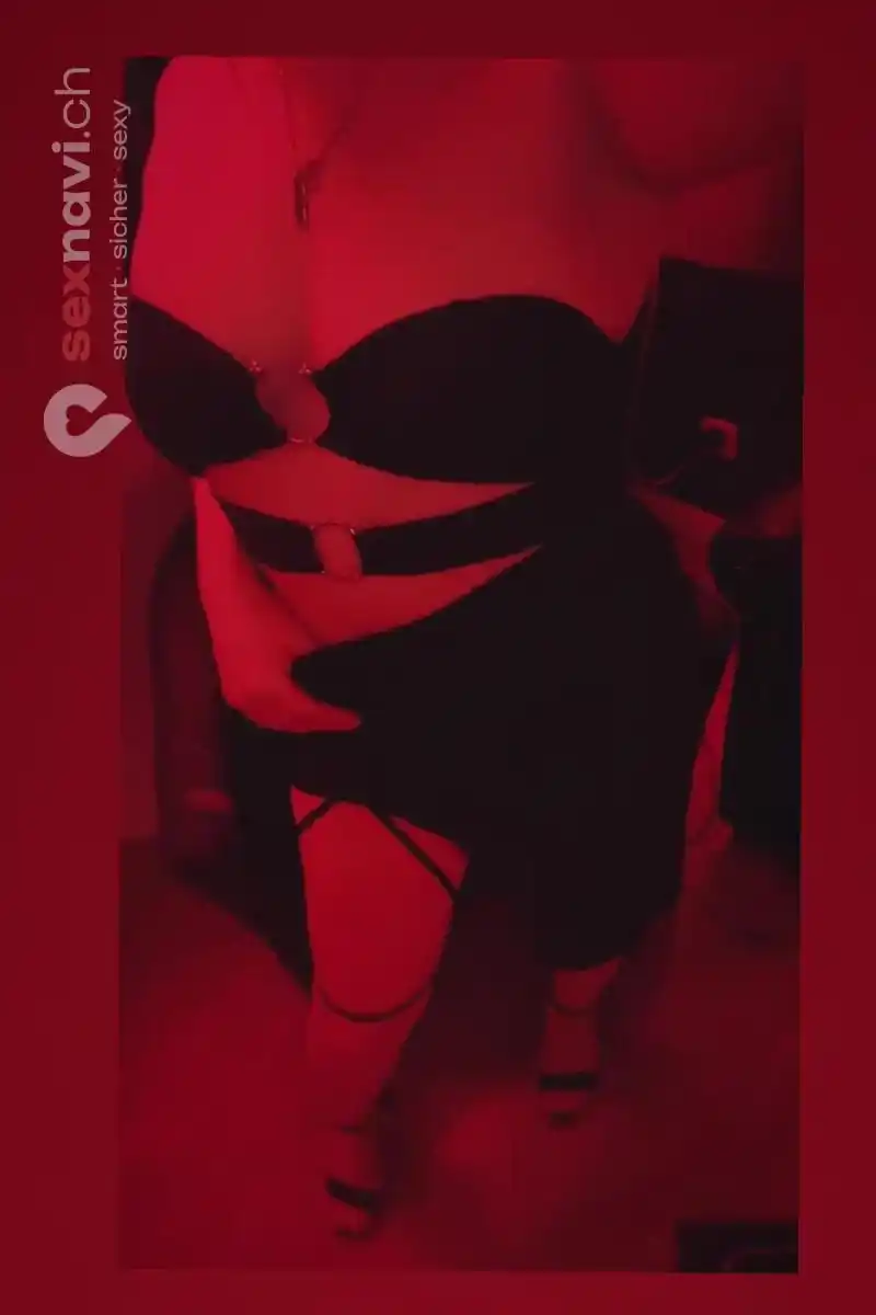 Emma ❤️ Deepthroat Queen ❤️ Sex in allen Positionen Bern Stadt, Schweiz, Biel/Bienne - Grenchen, Solothurn, Lengnau BE