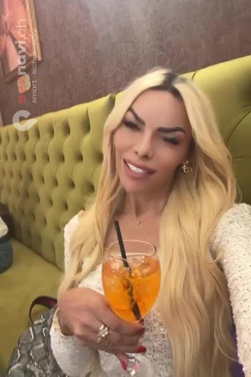 TS Denise TRANS 22CM ACTIVE PASSIVE Hodenmassage Waadt, Schweiz, Neuchatel / Neuenburg, Yverdon-les-Bains, Fribourg / Freiburg