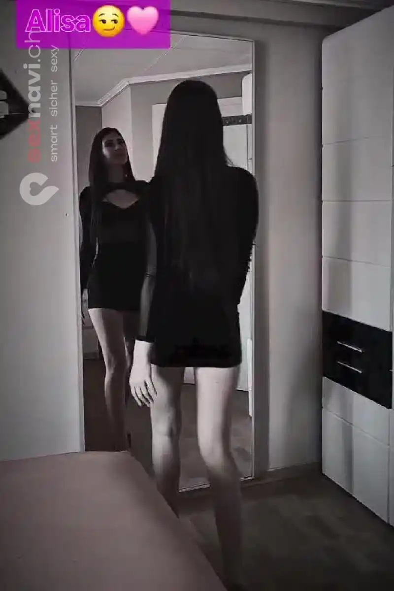 Alisa bis 22.3 SKINNY TEENY GIRL Sex in allen Positionen St.Gallen, Österreich, Thurgau, Schweiz, Müllheim Dorf