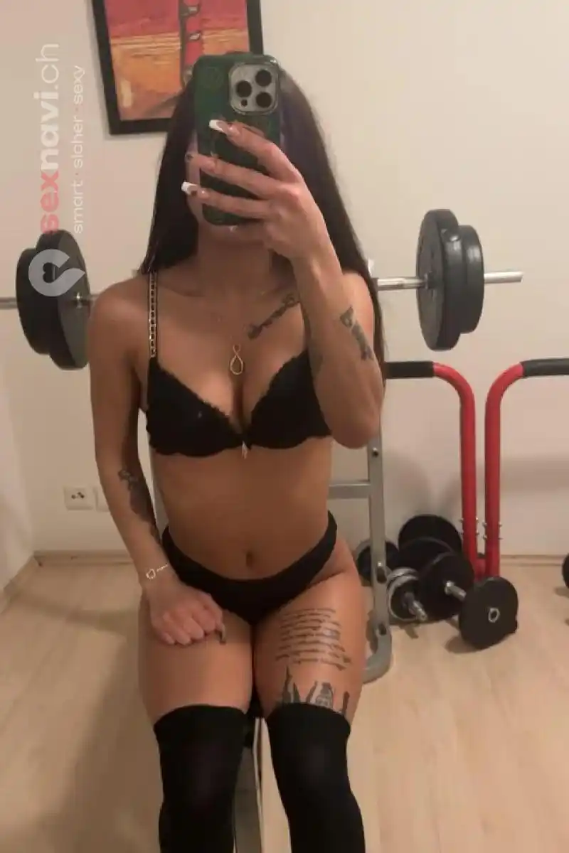 Leyla Teenie Girl Thai Massage Baden, Aargau, Schweiz
