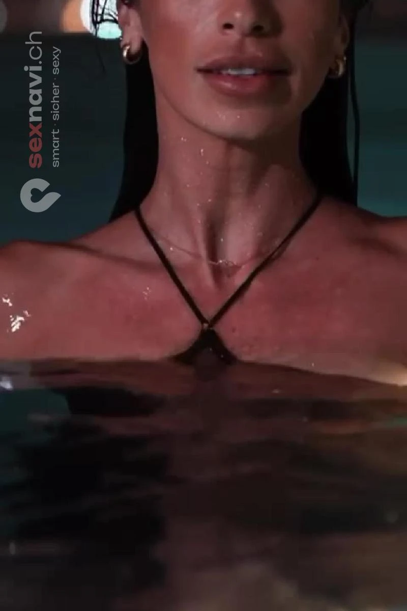 Serena Echte Playmate Zungenküsse Basel, Zürich Stadt, Schweiz, Luzern , Schwyz