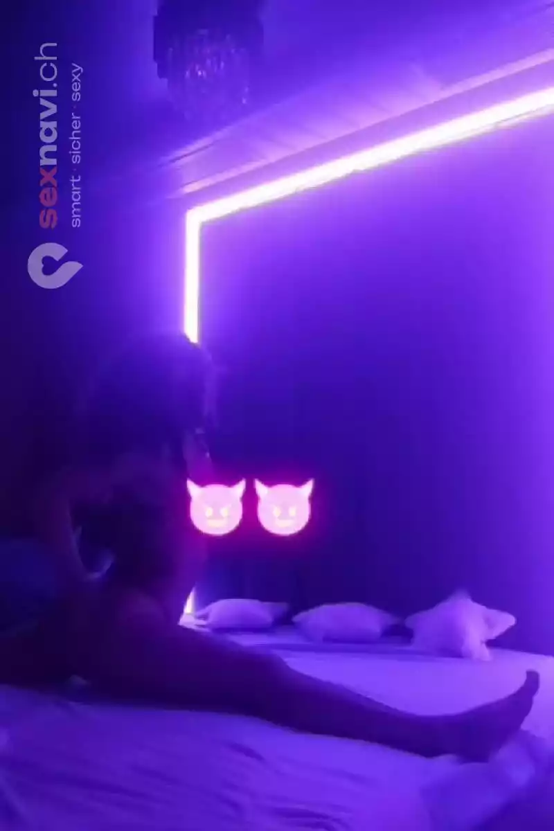 Maeva TEEN FRENCH TEEN CIM CIF GFE 69 Fussfetisch Waadt, Schweiz, Neuchatel / Neuenburg, Fribourg / Freiburg