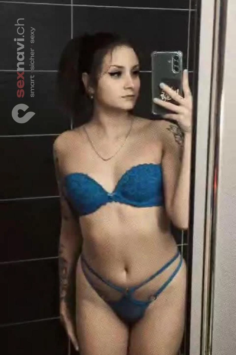 Liza Skinny xxx Mädchen Full Body Sensual Massage St.Gall, Austria, Thurgau, Swiss German Area, Müllheim Dorf
